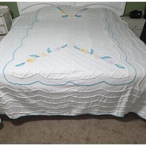Vtg White Queen Chenille Bedspread Yellow Pink Floral 102" X 88"
